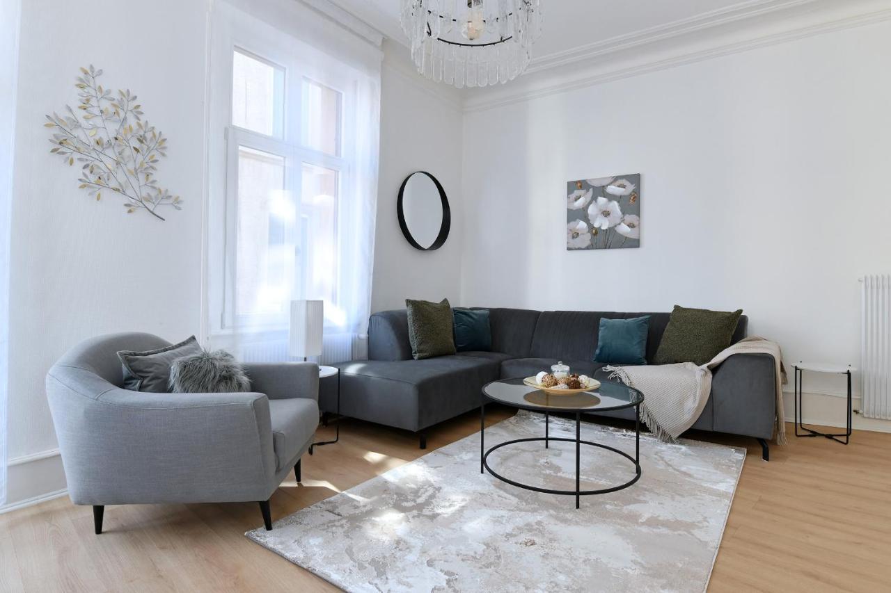 At Home In Colmar - City Center Экстерьер фото